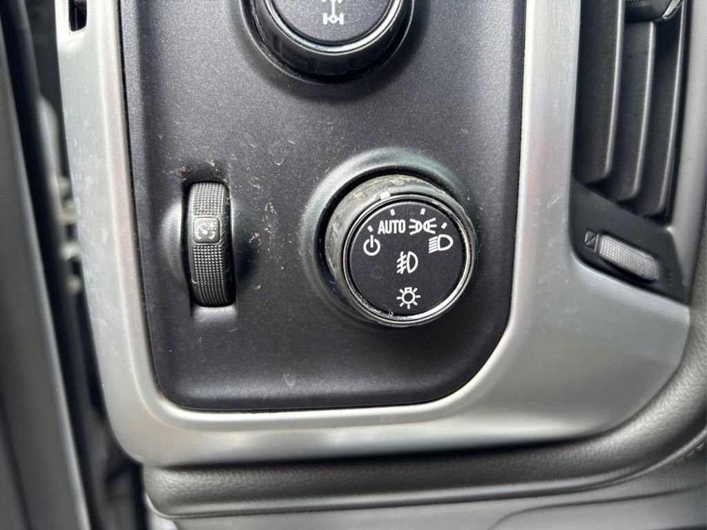 Used 2018 GMC Sierra 1500 SLT image 28