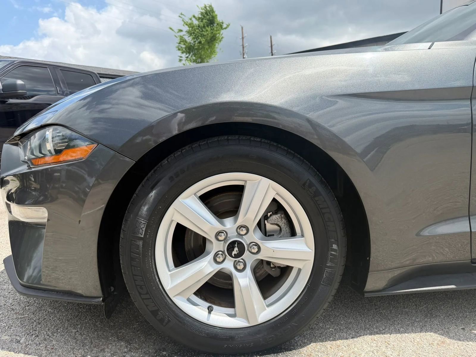 Used 2019 Ford Mustang Coupe image 25