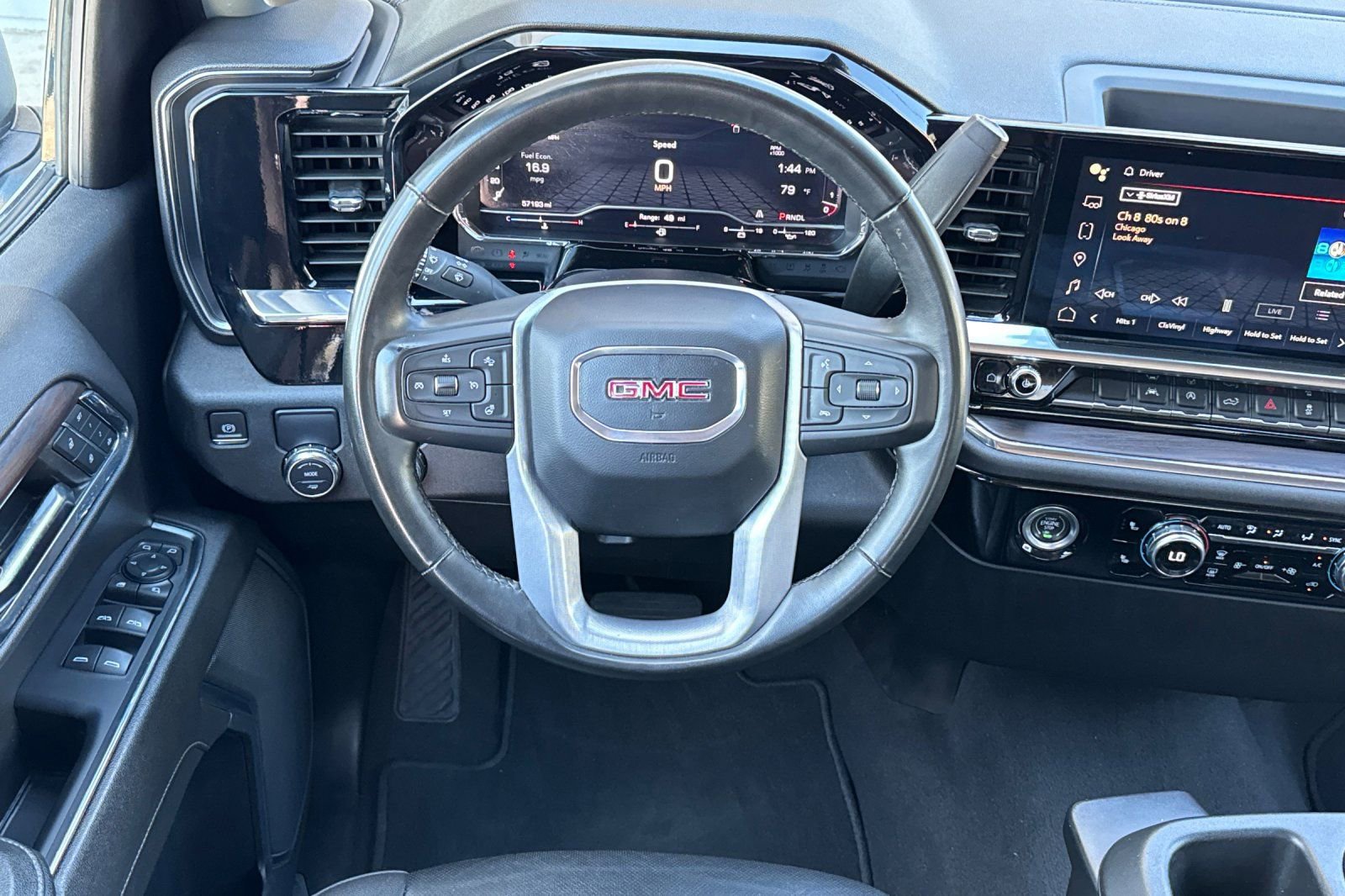 Used 2024 GMC Sierra 1500 SLT image 15