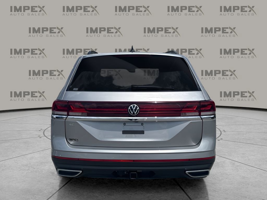 Used 2026 Volkswagen Atlas SE FWD image 4