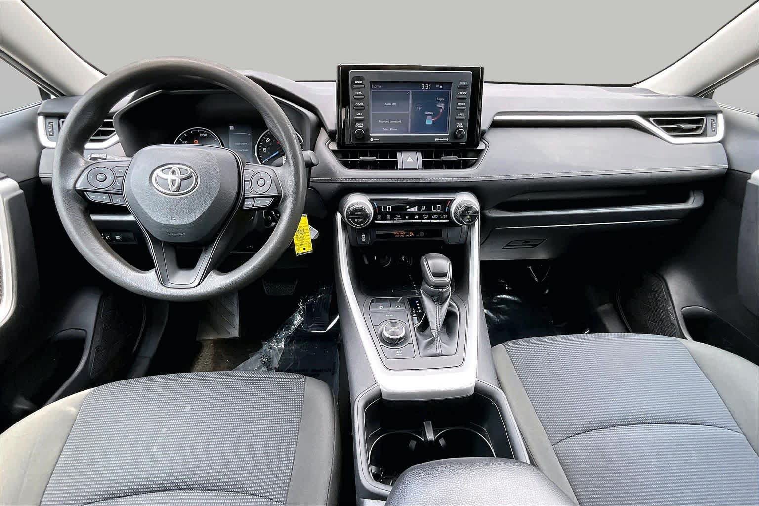 Used 2022 Toyota RAV4 LE AWD/4WD image 15