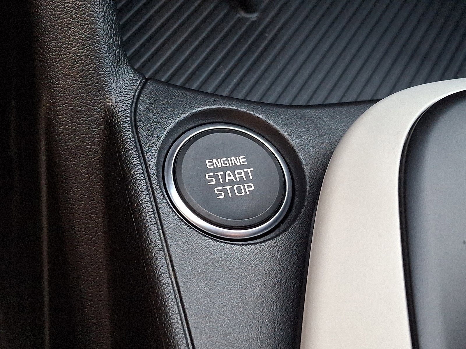 New 2025 Kia K4 GT-Line w/ GT-Line Sunroof Package FWD image 11