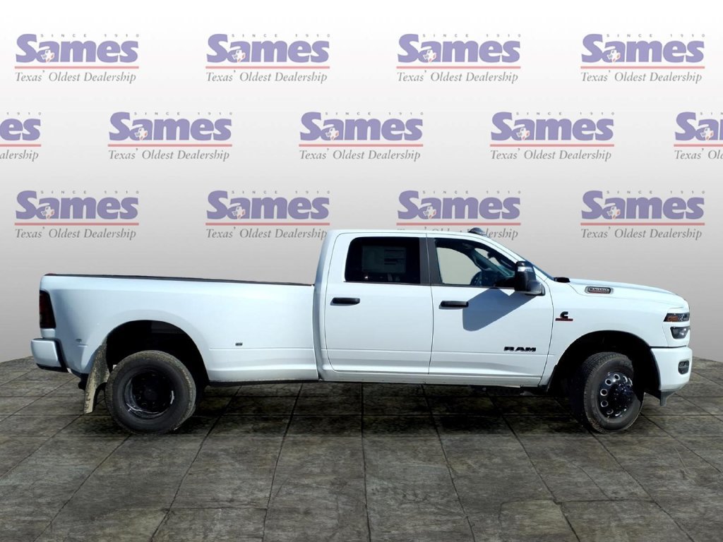 New 2027 RAM 3500 Big Horn AWD/4WD image 4