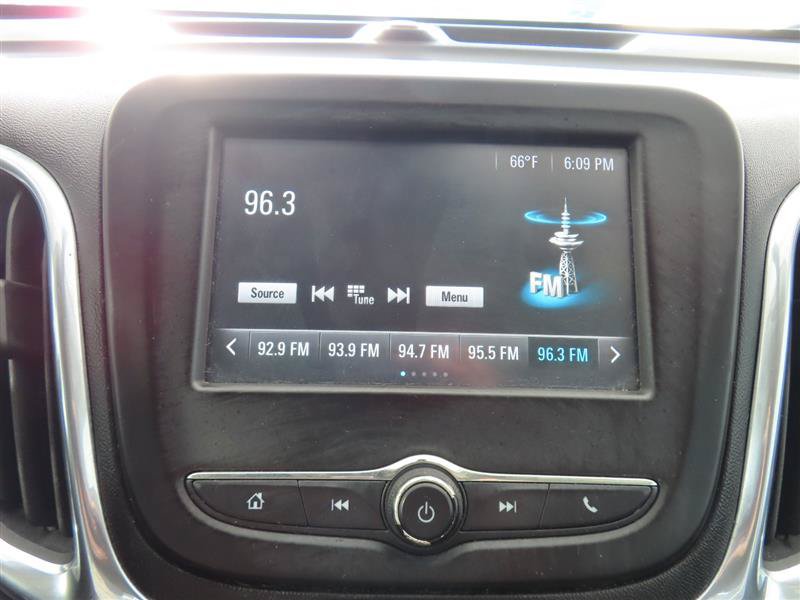 Used 2018 Chevrolet Equinox LT FWD image 23