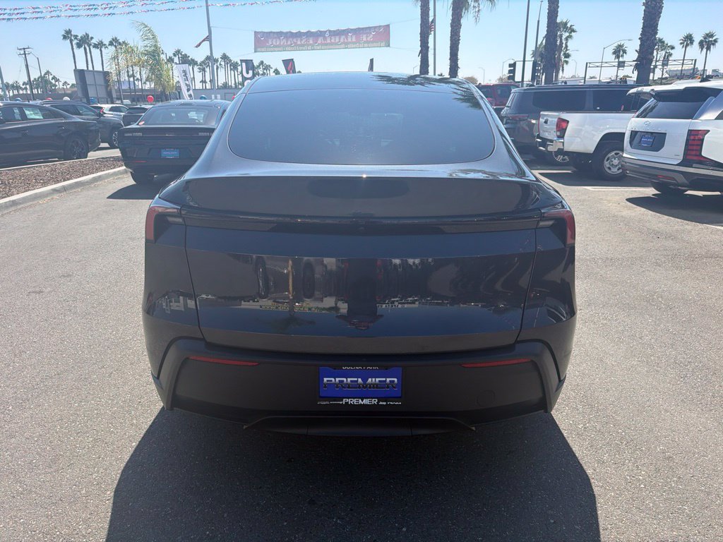 Used 2026 Tesla Model Y 2WD image 4