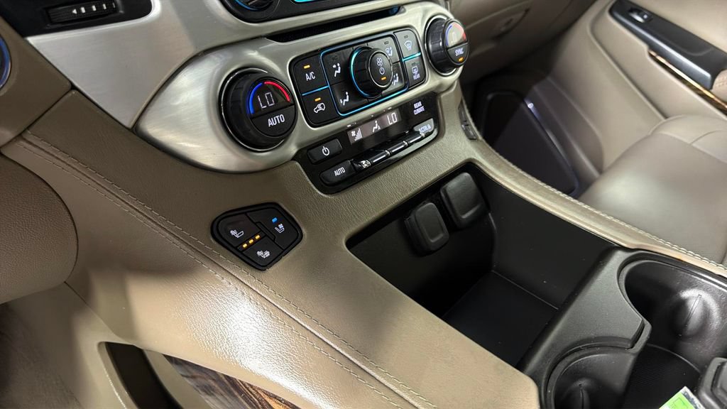 Used 2019 GMC Yukon XL SLT w/ Open Road Package AWD/4WD image 24