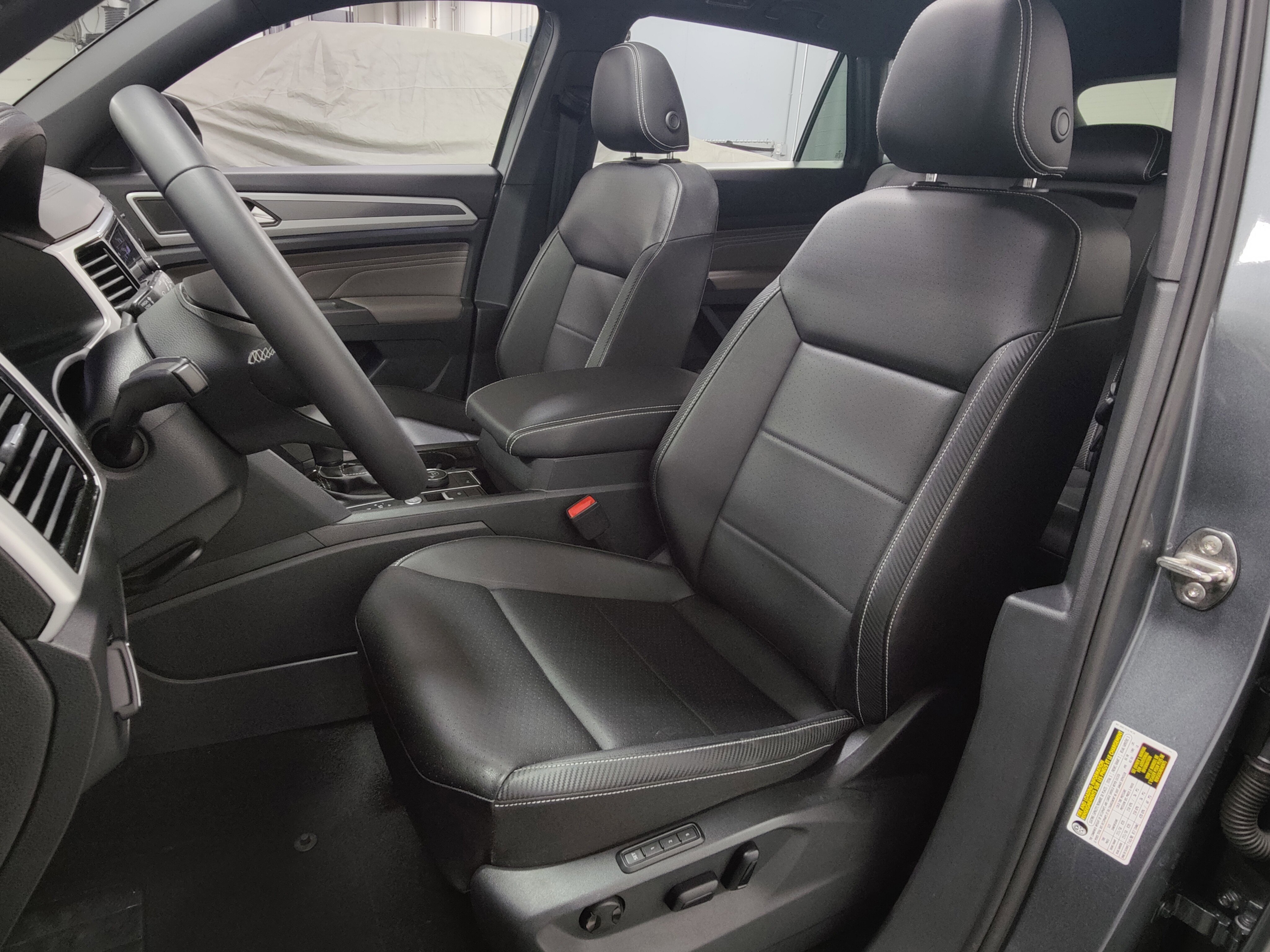 Certified 2023 Volkswagen Atlas Cross Sport SEL image 17