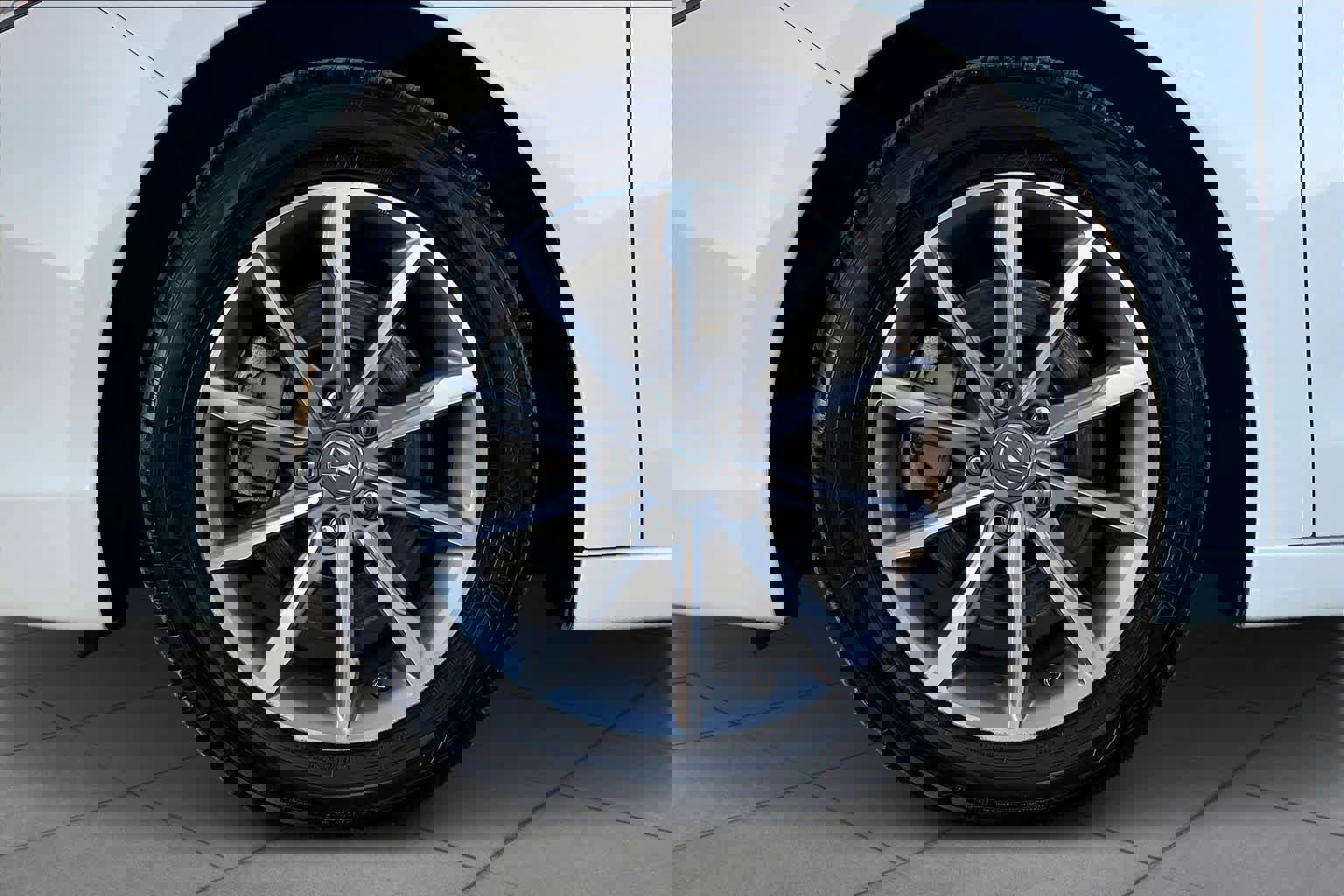 Used 2018 Acura TLX w/ Technology Package image 11