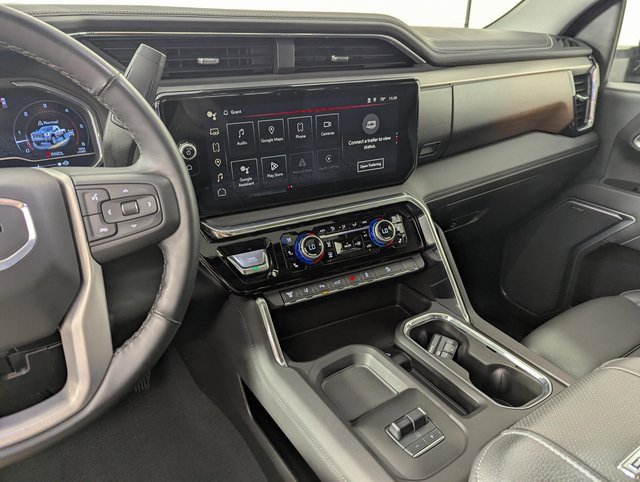 Used 2025 GMC Sierra 2500 Denali image 20