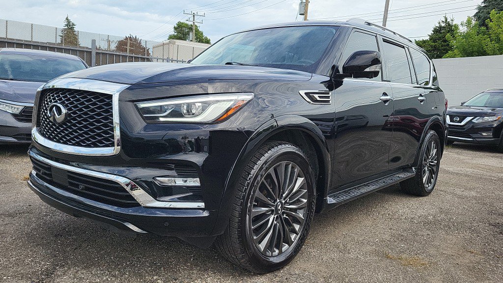 Used 2023 INFINITI QX80 Premium Select w/ All-Season Package AWD/4WD image 4