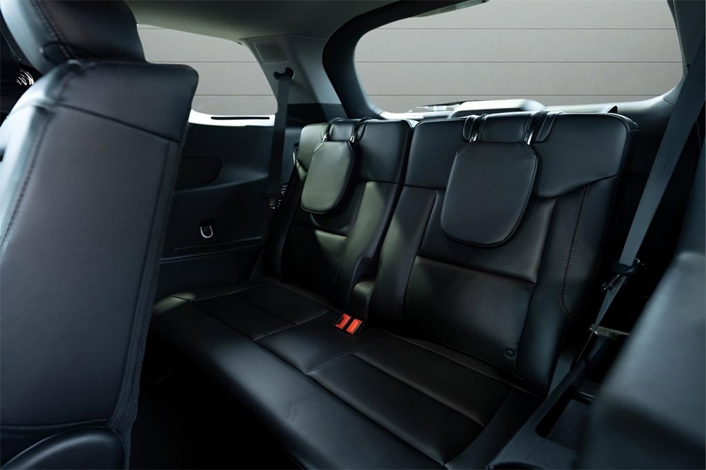 Used 2023 Ford Explorer Limited image 25