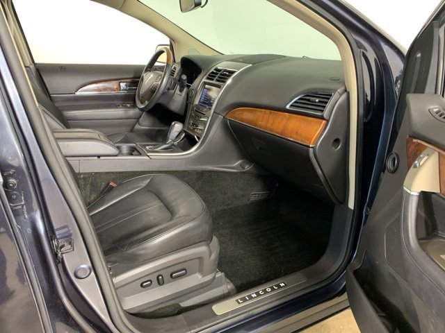 Used 2013 Lincoln MKX AWD image 37