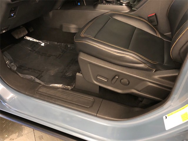 Used 2023 Ford Bronco Badlands image 13