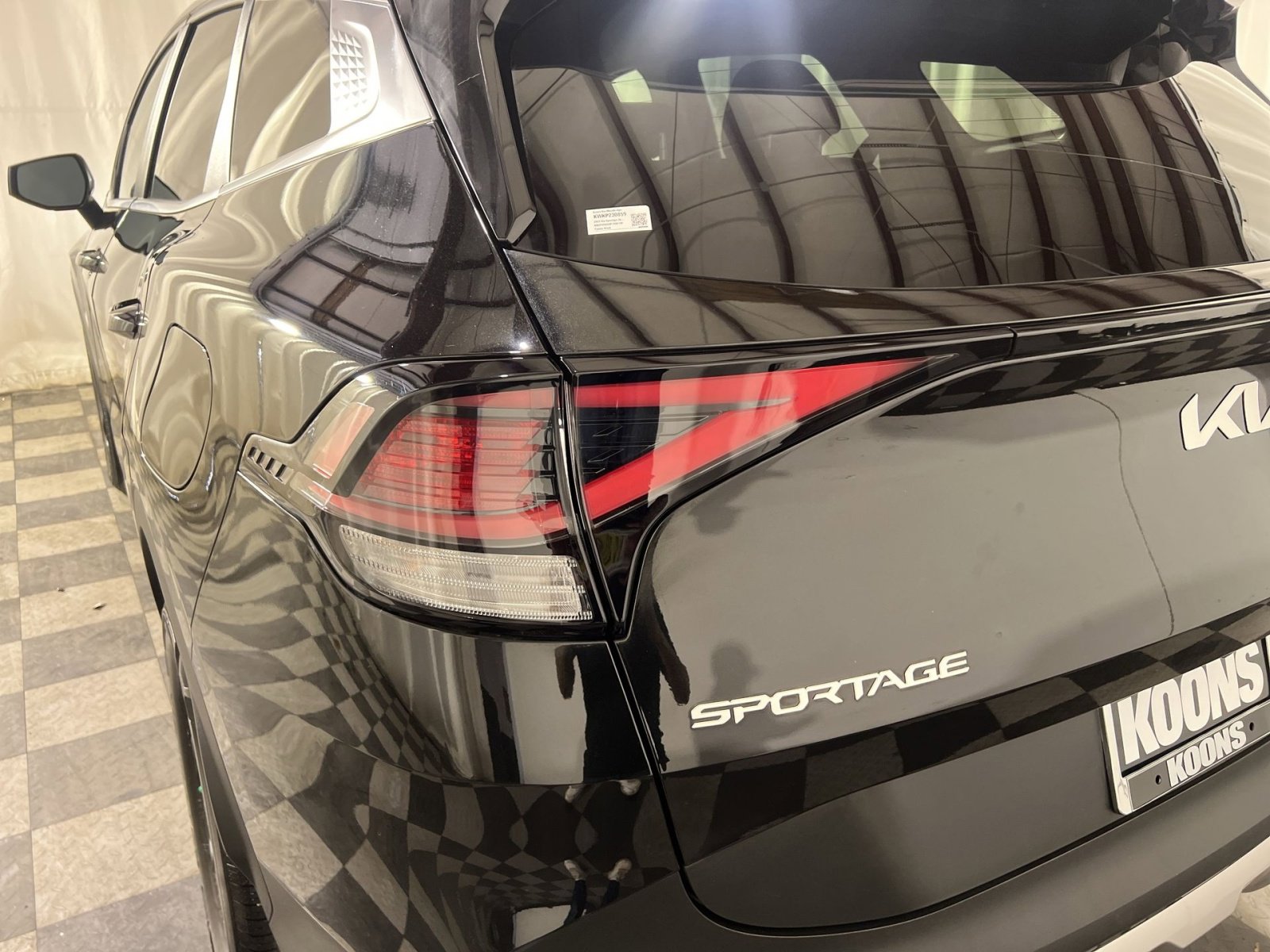 Used 2023 Kia Sportage LX image 18