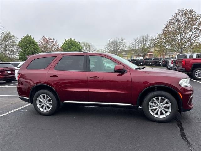 Certified 2022 Dodge Durango SXT AWD/4WD image 2