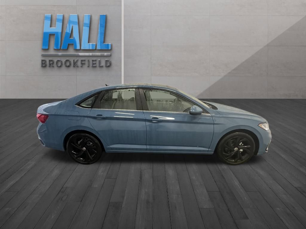 New 2026 Volkswagen Jetta SE FWD image 6