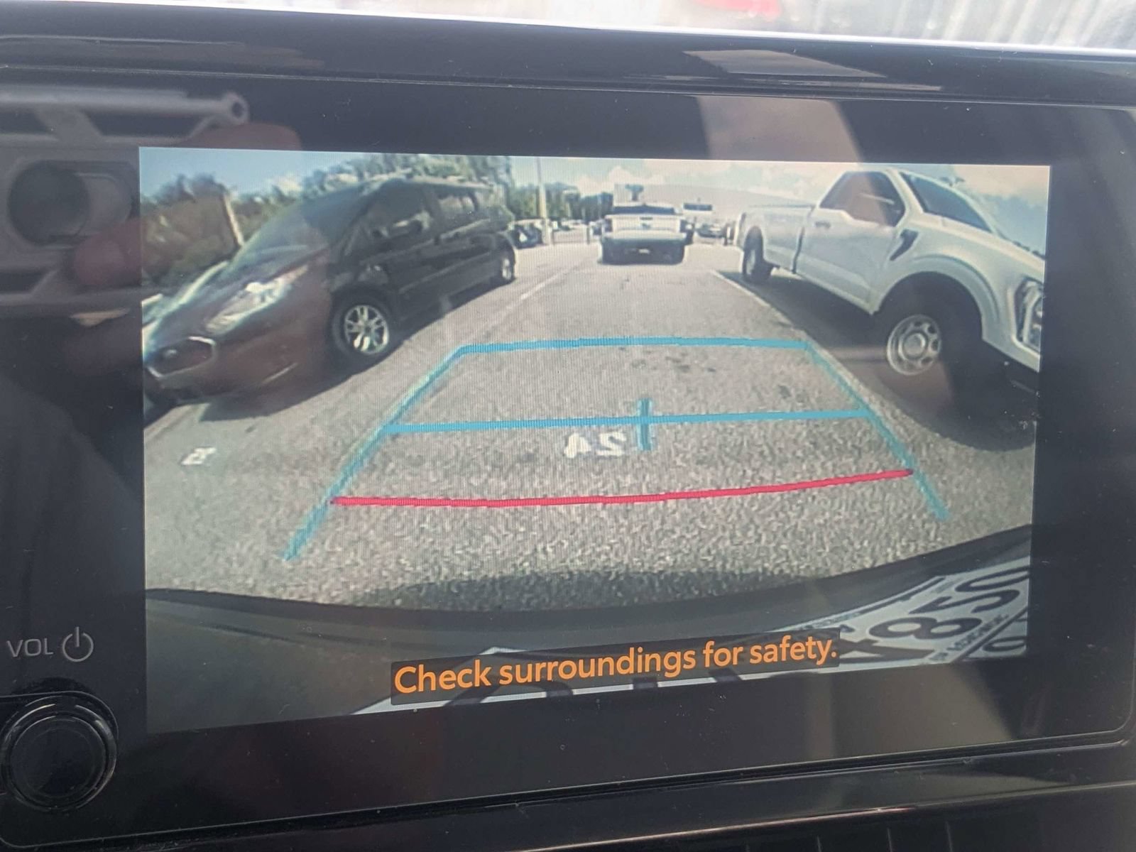 Used 2024 Toyota Corolla Cross LE FWD image 21