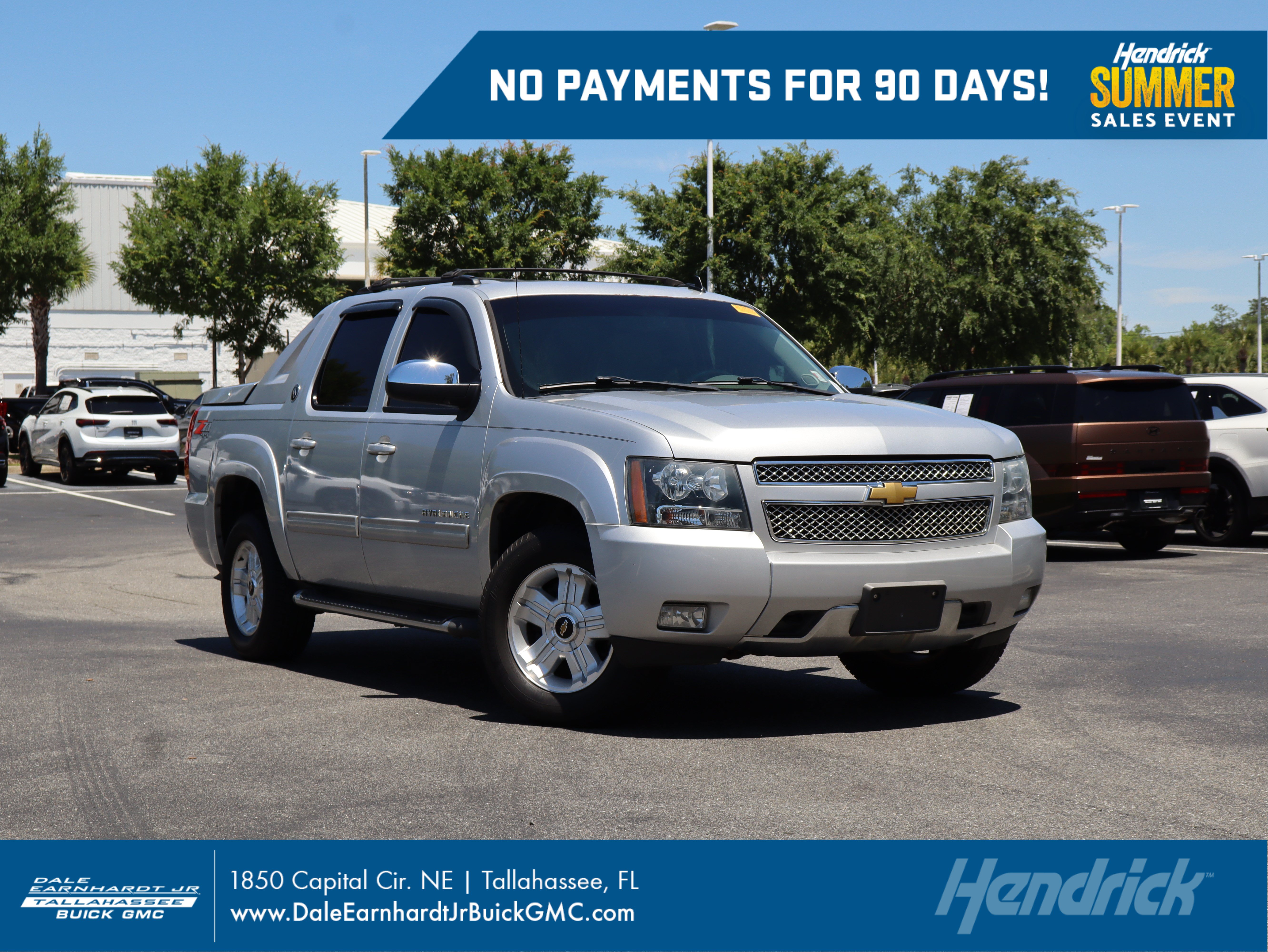 Used 2013 Chevrolet Avalanche LT AWD/4WD image 1