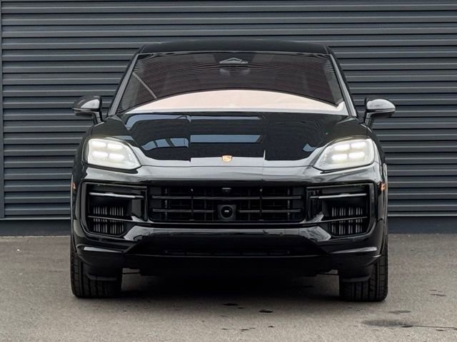 New 2026 Porsche Cayenne GTS image 10