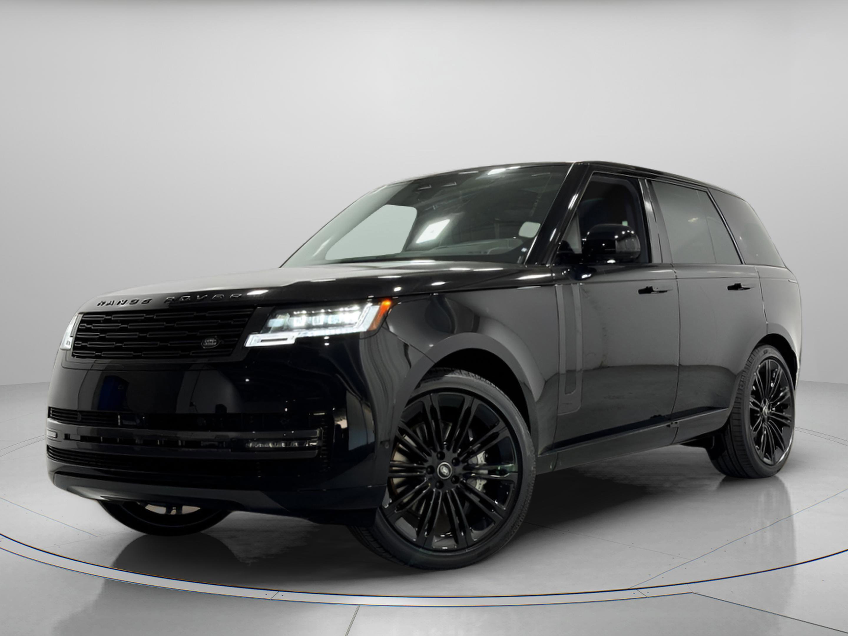 New 2025 Land Rover Range Rover SE