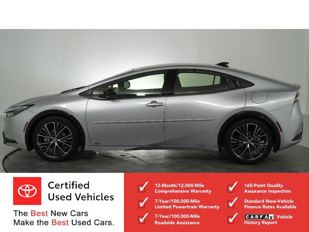 Used 2025 Toyota Prius XLE AWD/4WD image 6