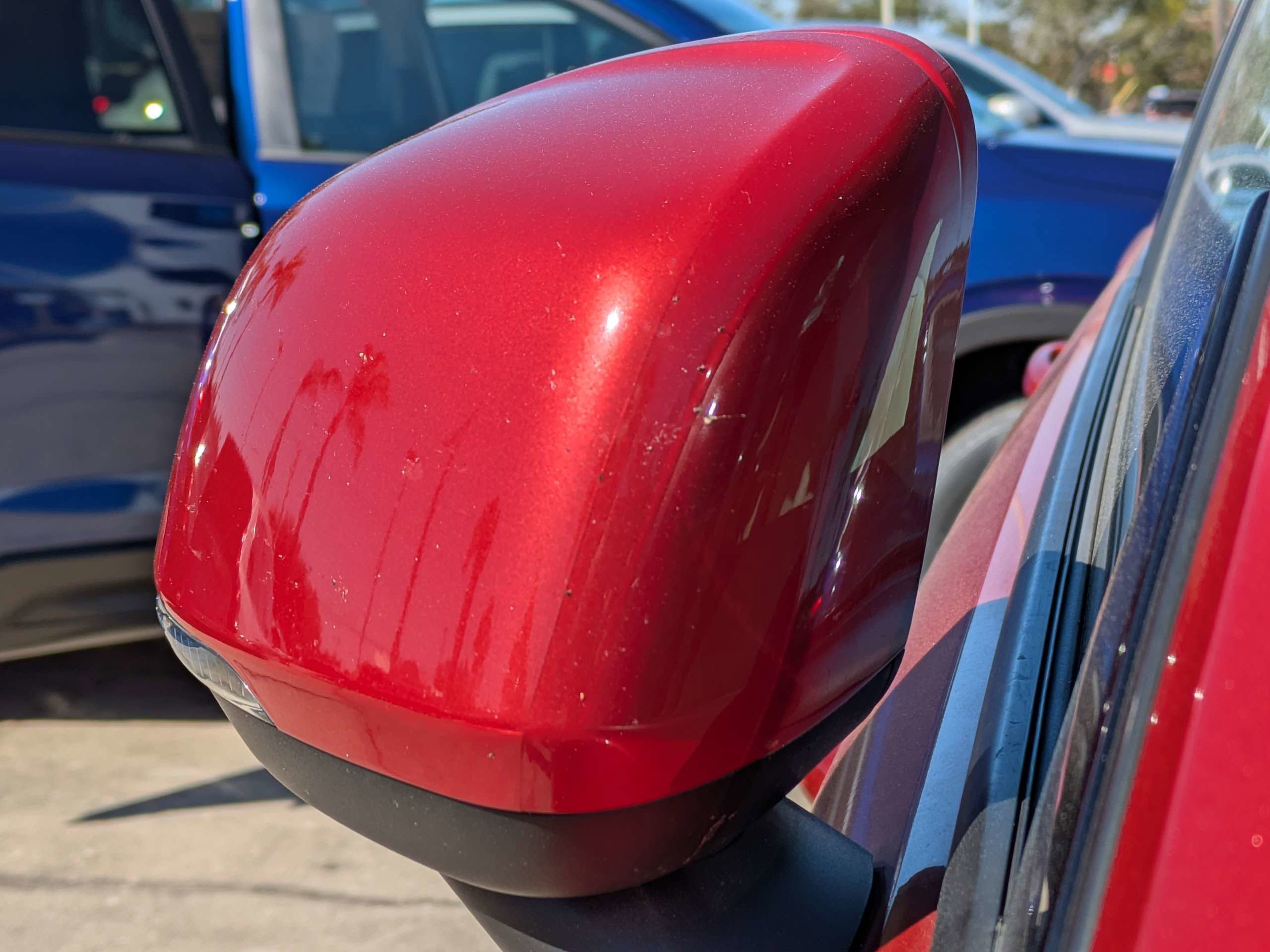 Used 2021 Volvo XC40 T4 Momentum image 12