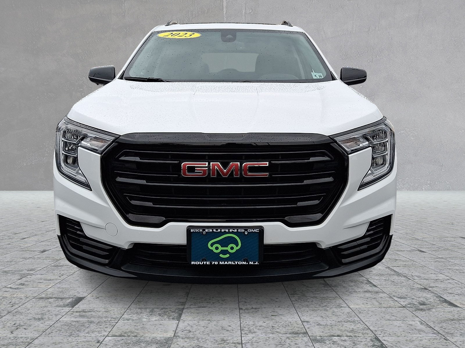 Certified 2023 GMC Terrain SLE w/ Driver Convenience Package AWD/4WD image 2