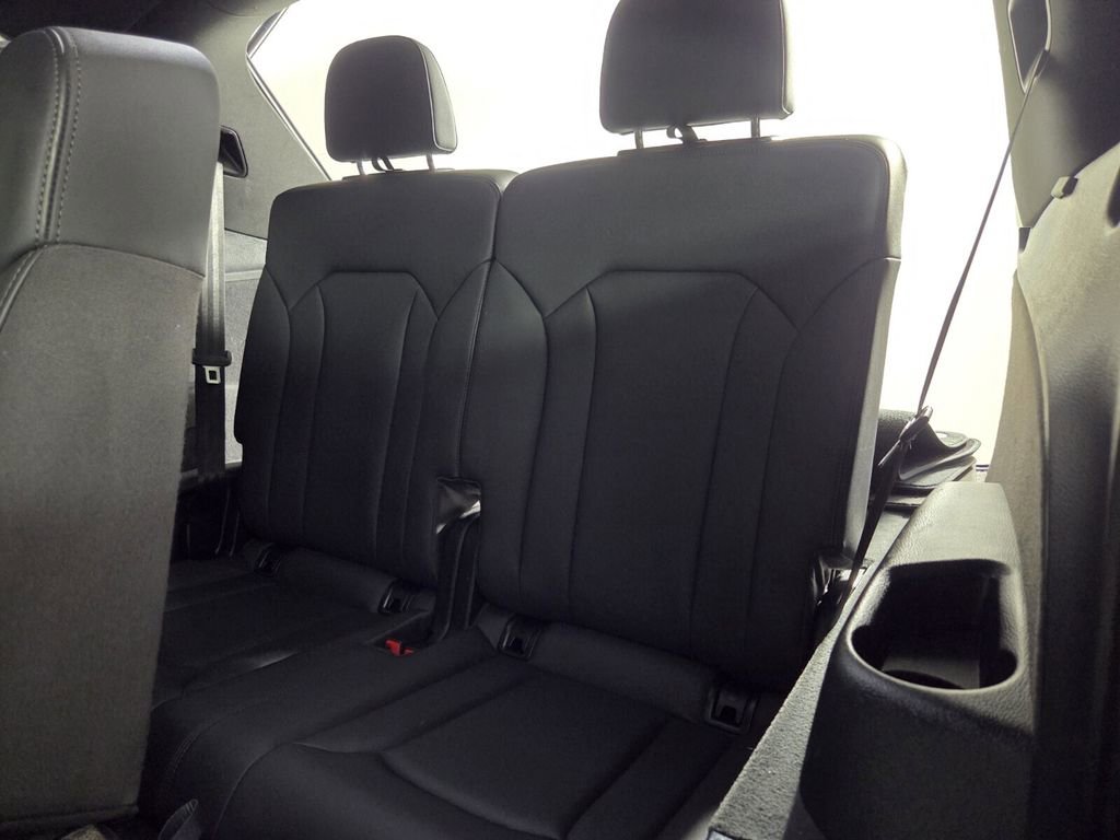 Used 2021 Audi Q7 2.0T Premium w/ Convenience Package AWD/4WD image 26