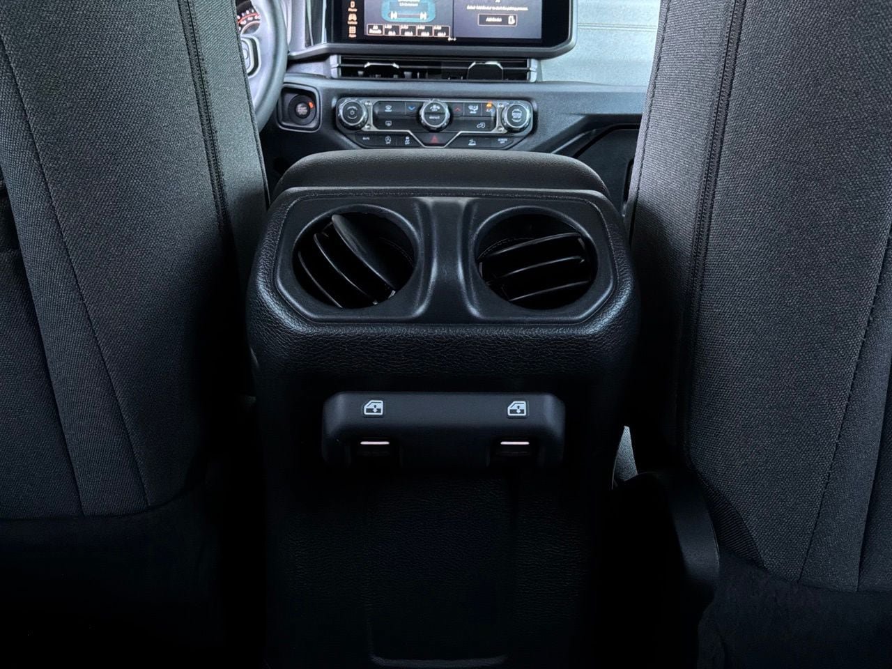 Used 2025 Jeep Wrangler Unlimited Sport AWD/4WD image 14