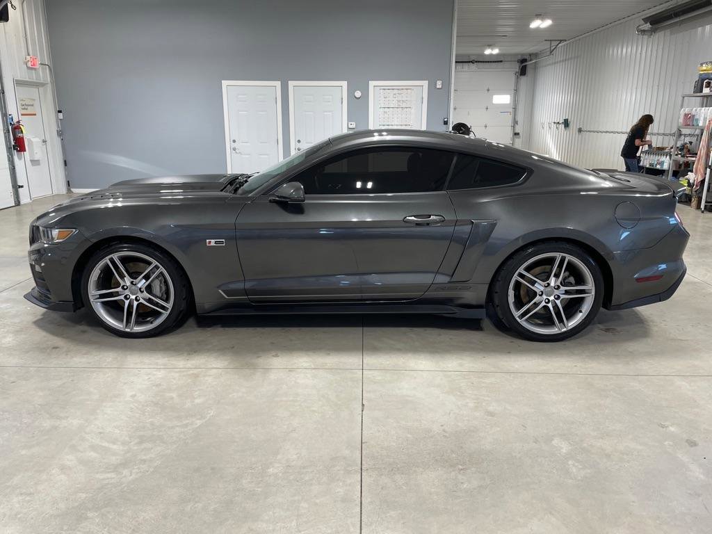 Used 2015 Ford Mustang GT Premium image 4