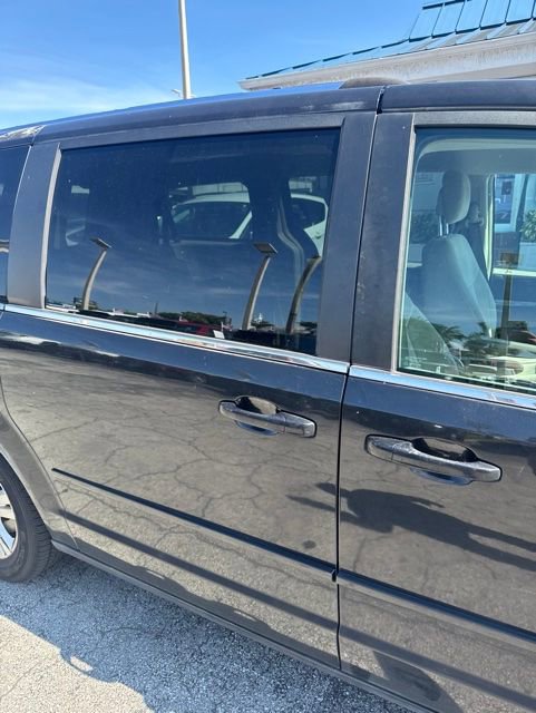 Used 2012 Dodge Grand Caravan Crew w/ Crew Value Pkg FWD image 5