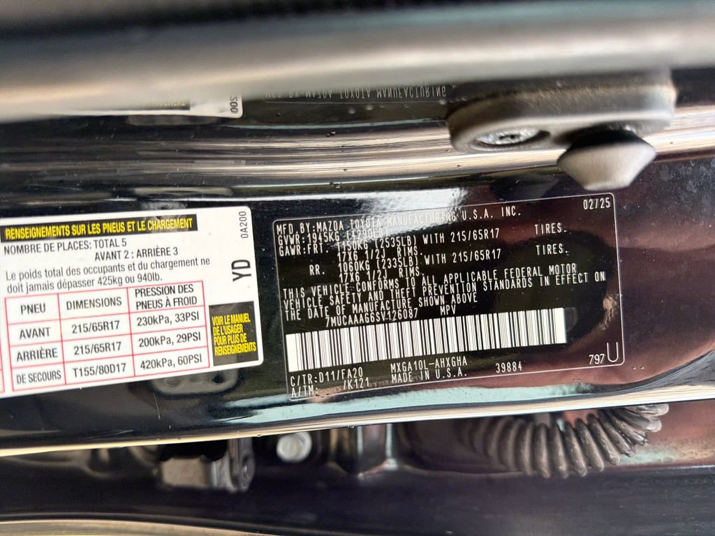 Used 2025 Toyota Corolla Cross LE FWD image 31