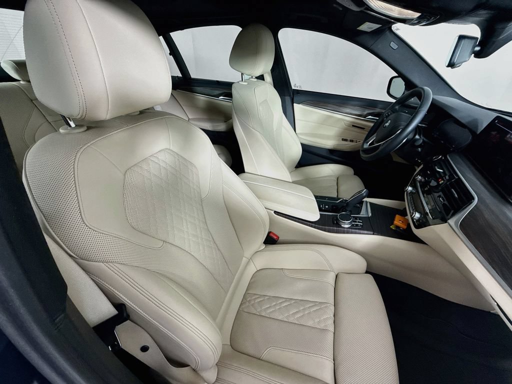 Used 2023 BMW 540i xDrive w/ Premium Package AWD/4WD image 28