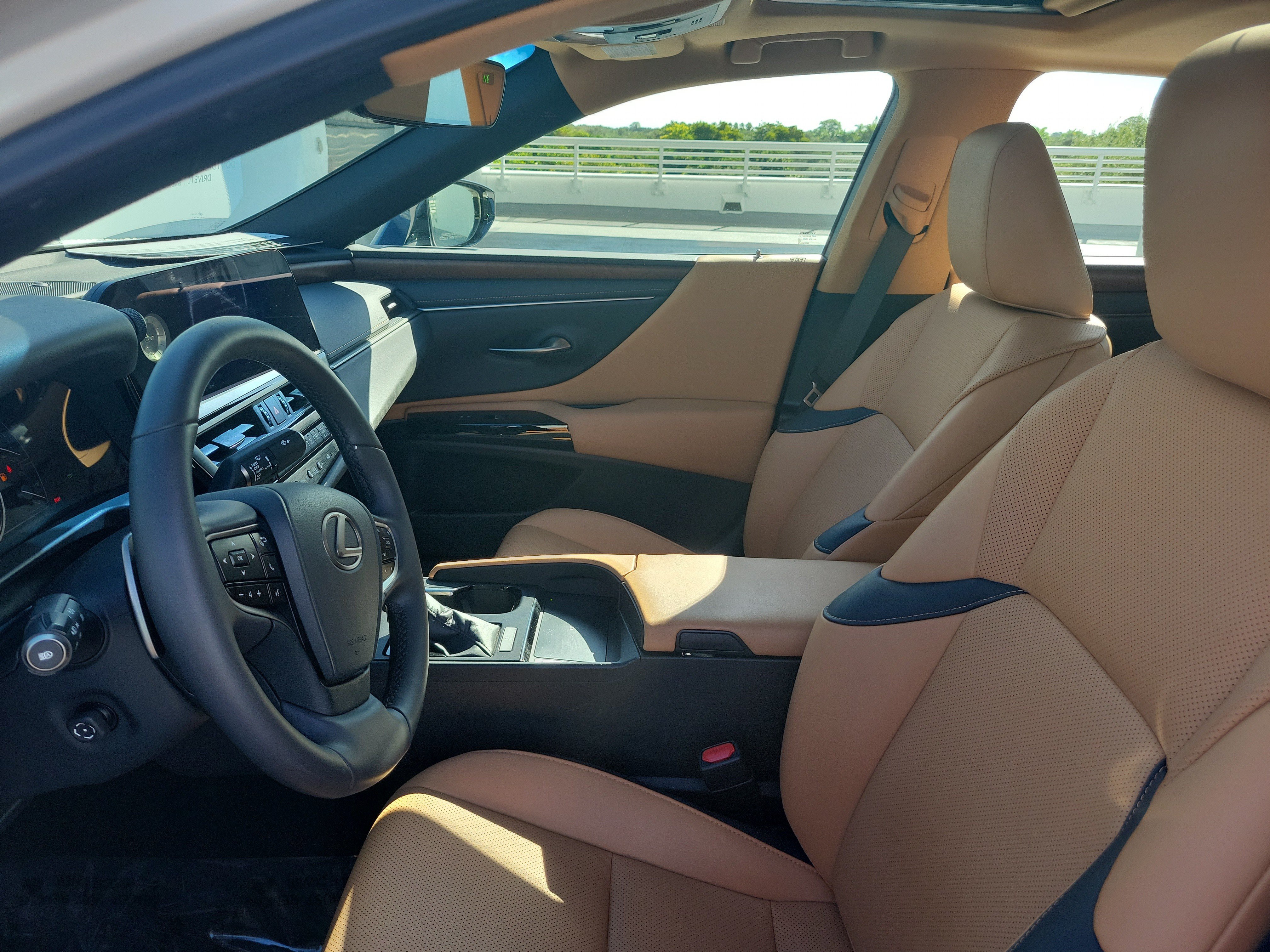 Certified 2024 Lexus ES 350 w/ Premium Package FWD image 21