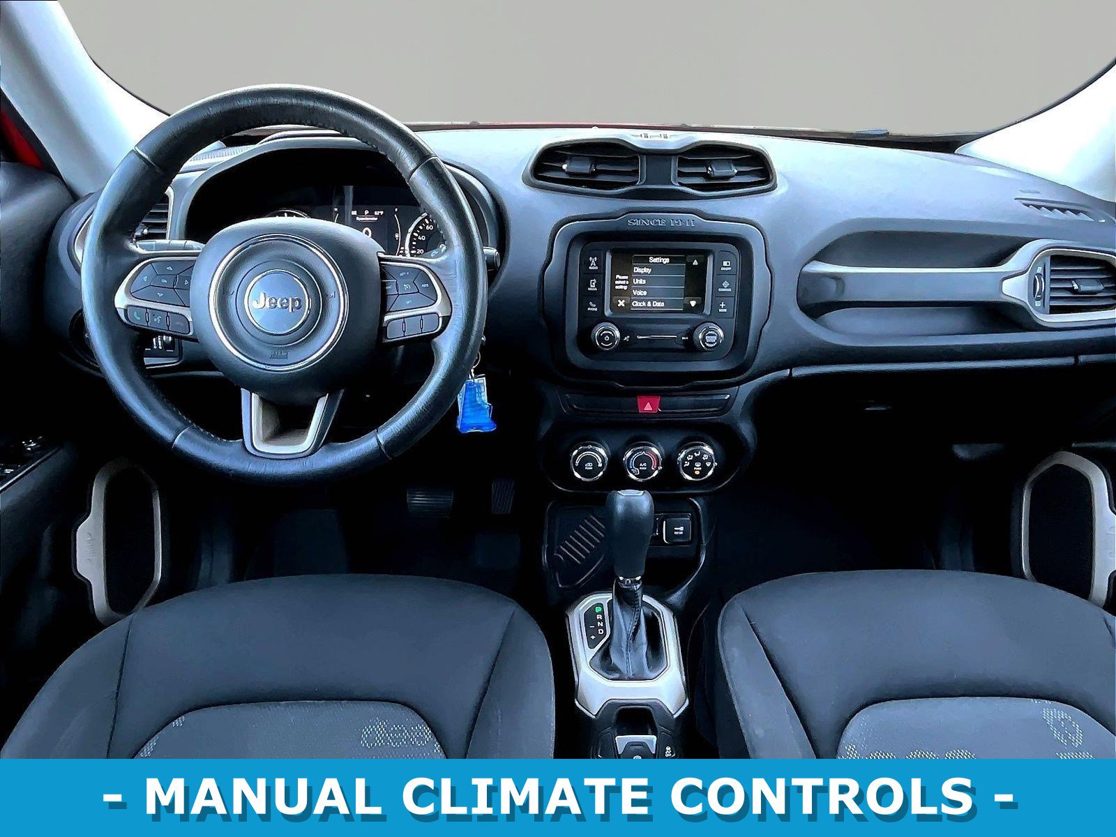 Used 2015 Jeep Renegade Latitude FWD image 7