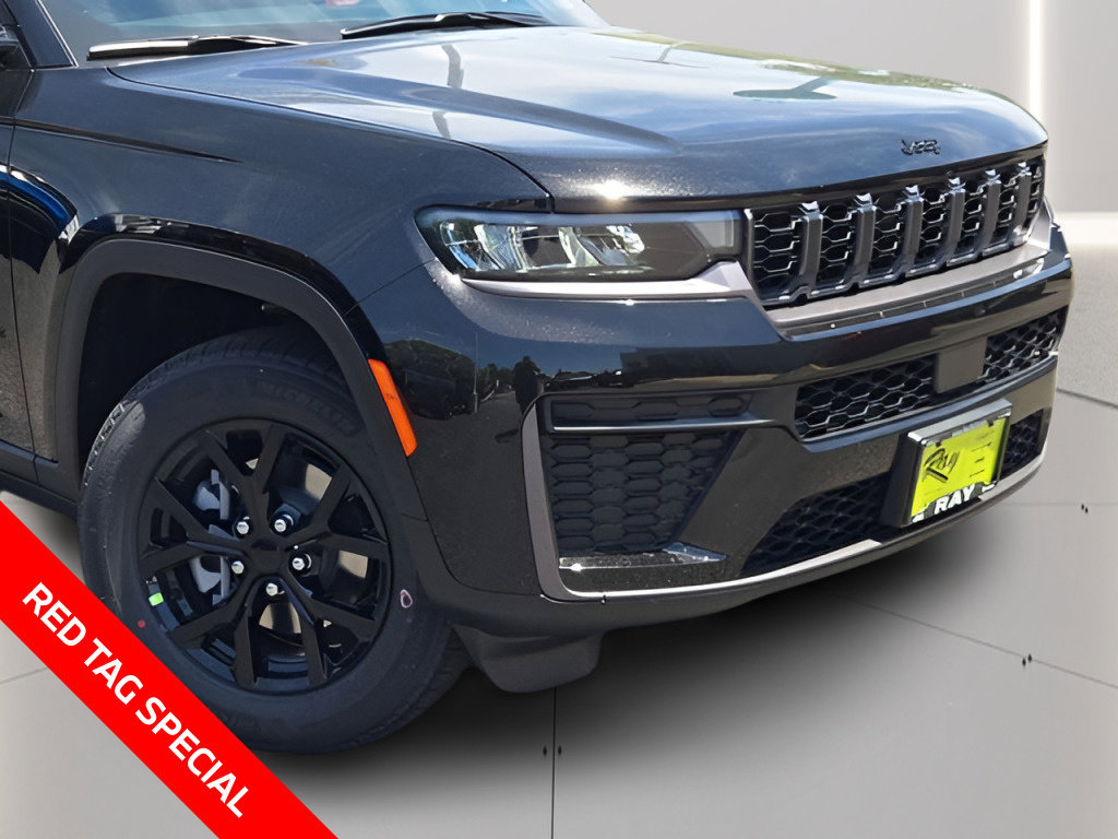 New 2026 Jeep Grand Cherokee Altitude AWD/4WD image 2