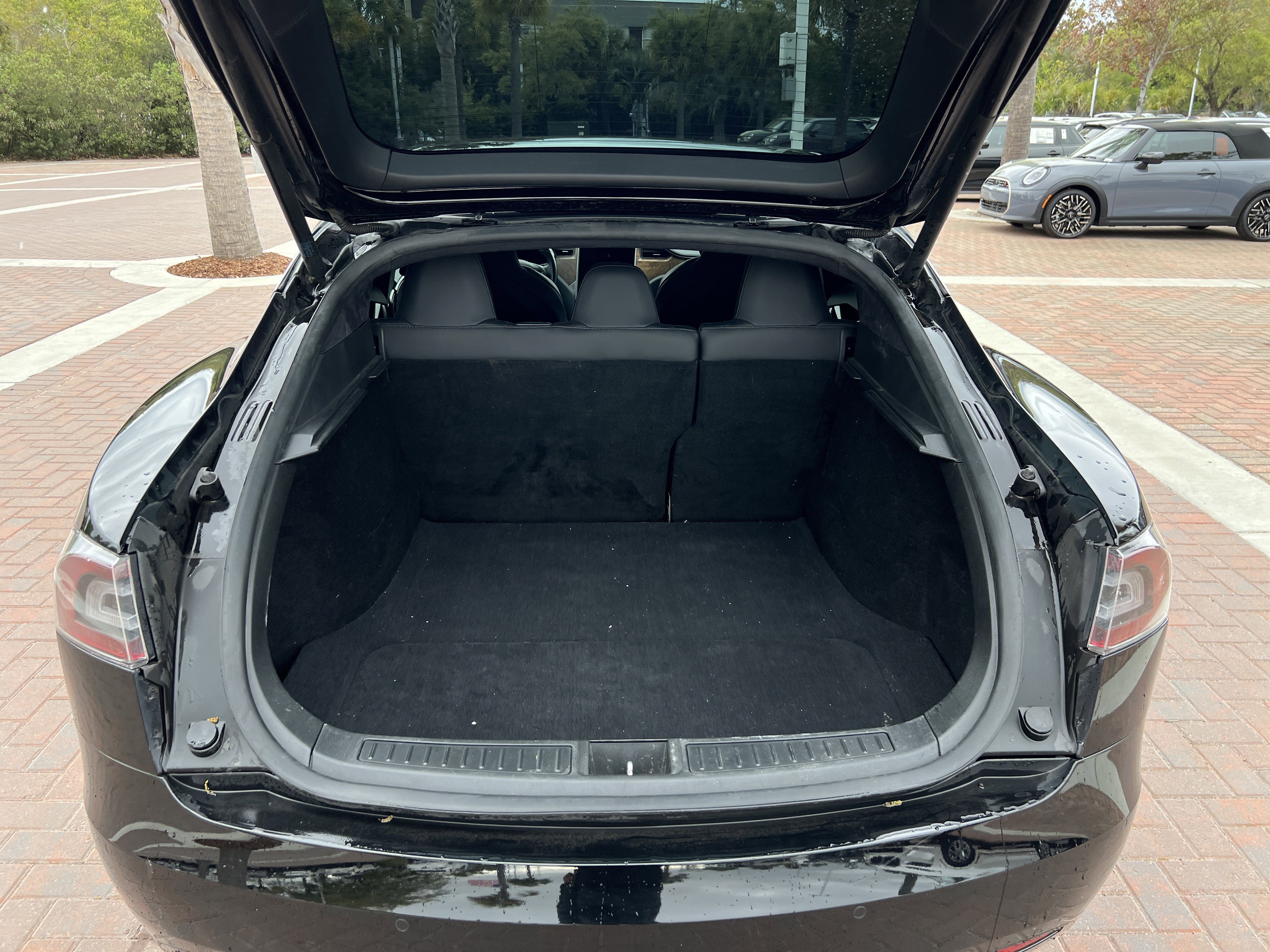 Used 2020 Tesla Model S Long Range Plus image 32