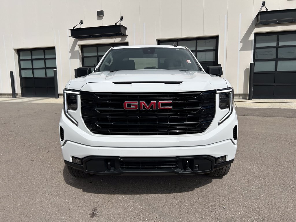 Used 2024 GMC Sierra 1500 Elevation AWD/4WD image 5