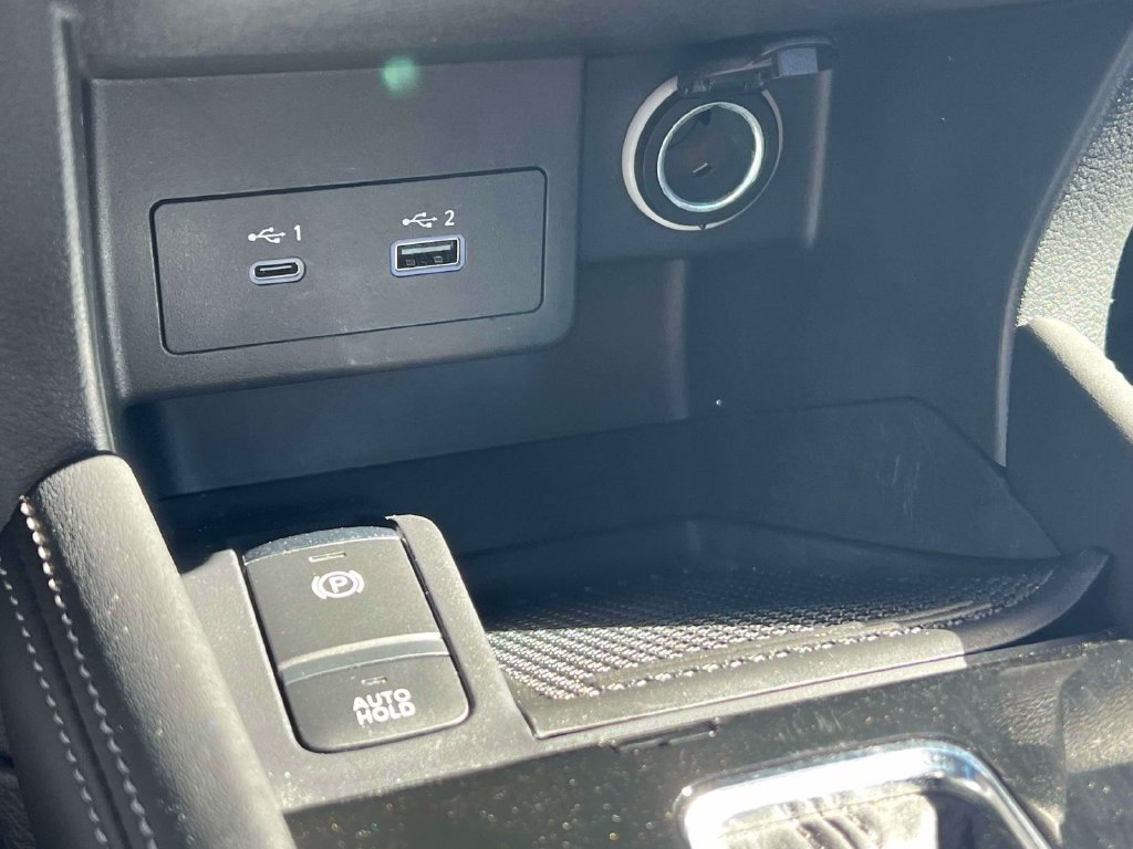 Used 2023 Nissan Kicks SV FWD image 29
