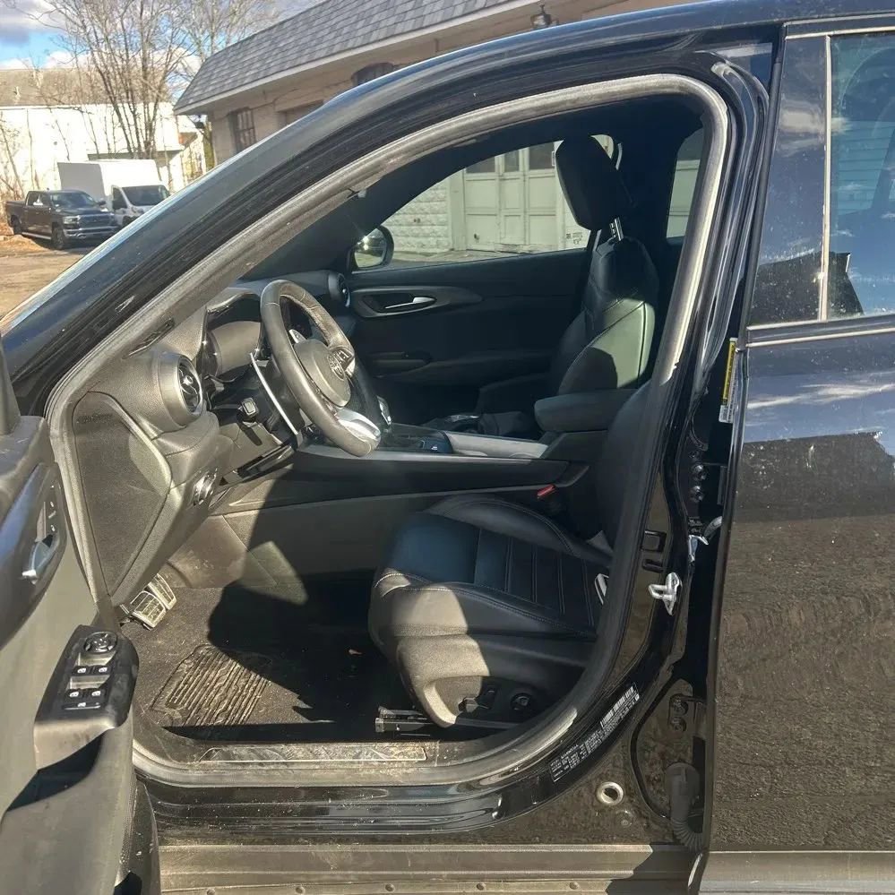 Used 2024 Alfa Romeo Tonale Veloce w/ Active Assist Package AWD/4WD image 5