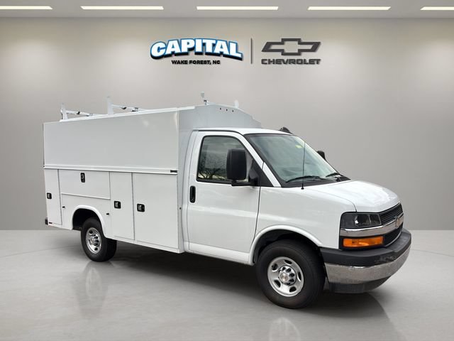 New 2025 Chevrolet Express 3500 w/ Power Convenience Package RWD image 14
