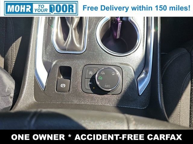 Used 2023 Chevrolet Traverse LT image 32