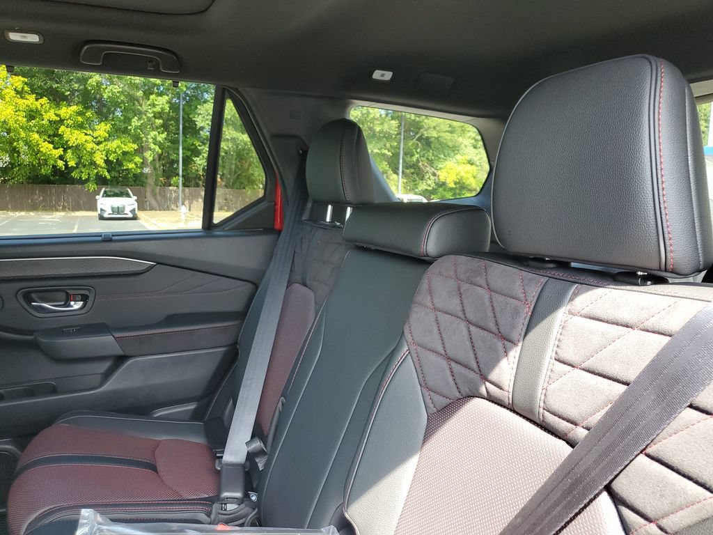 New 2026 Honda Pilot Black Edition image 8