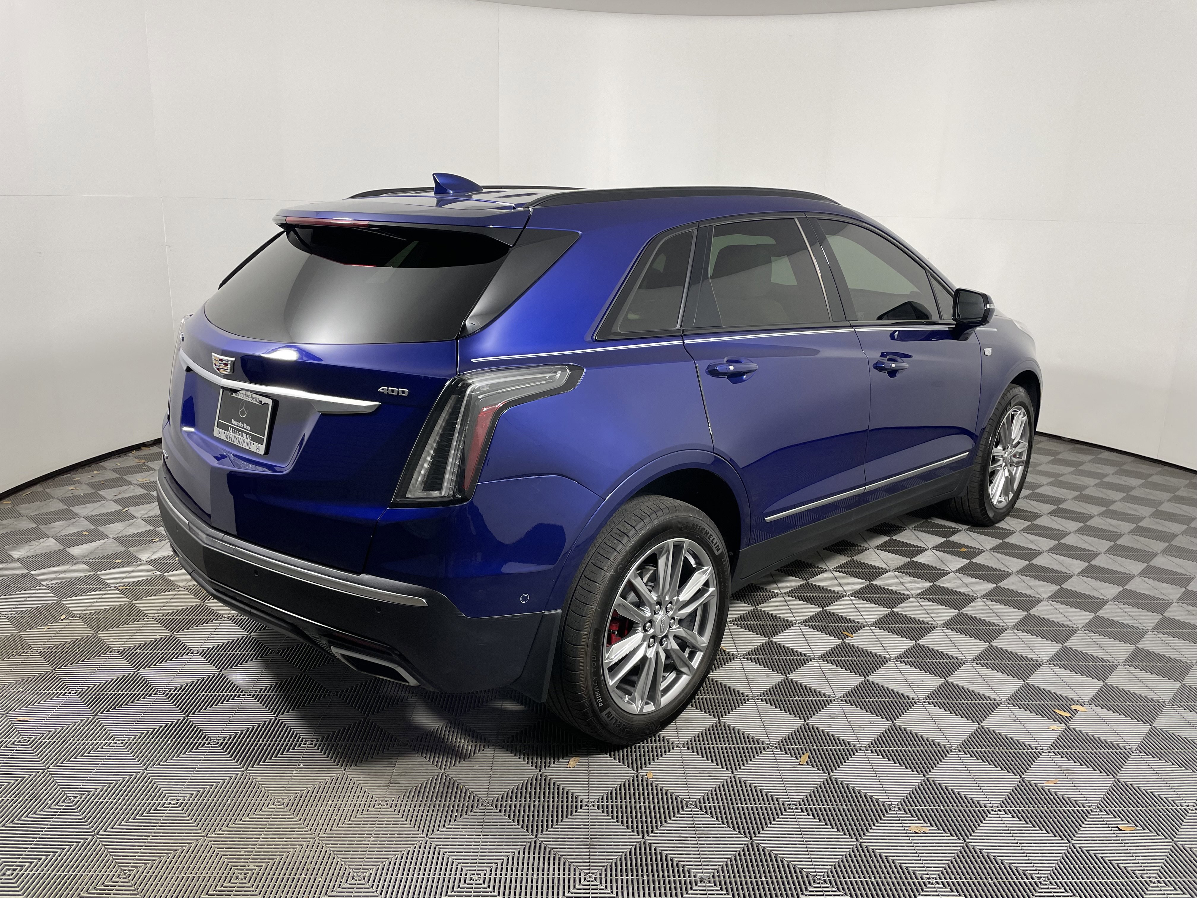 Used 2023 Cadillac XT5 Sportv w/ Technology Package AWD/4WD image 5