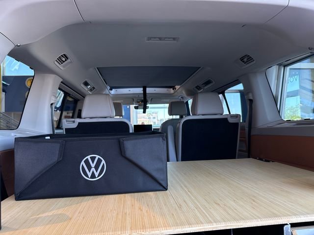 Used 2025 Volkswagen ID. Buzz 1st Edition image 14