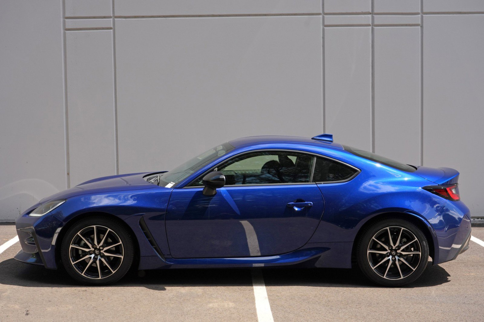 Used 2022 Toyota GR86 RWD image 40