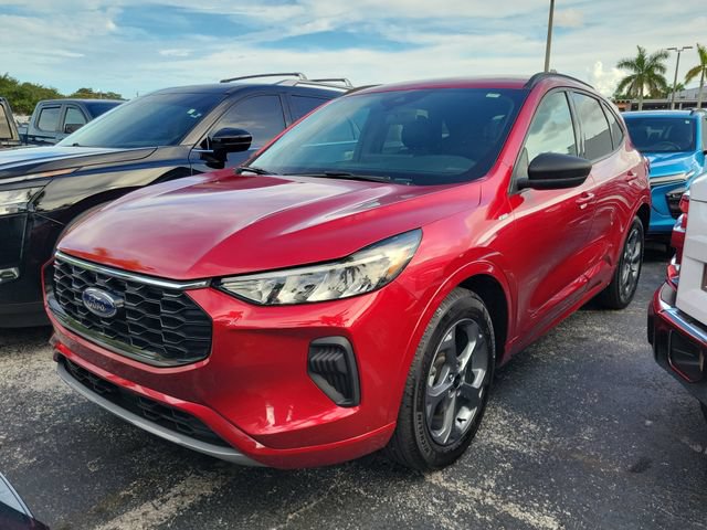 Used 2024 Ford Escape ST-Line w/ Tech Pack #1 FWD image 31