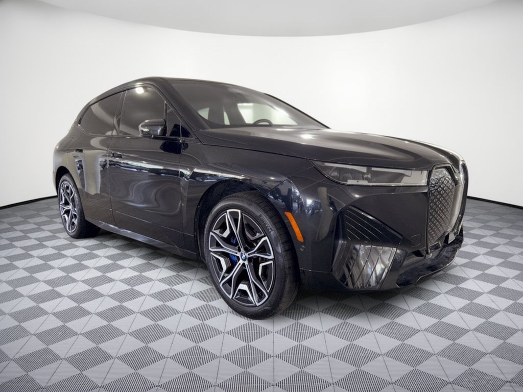 Used 2024 BMW iX xDrive50 w/ Sport Package AWD/4WD image 5
