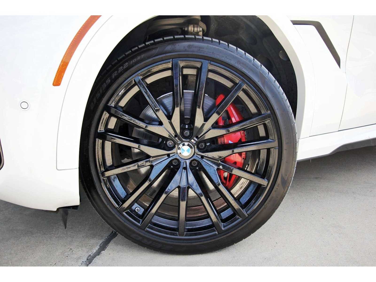 Used 2024 BMW X6 M60i AWD/4WD image 29