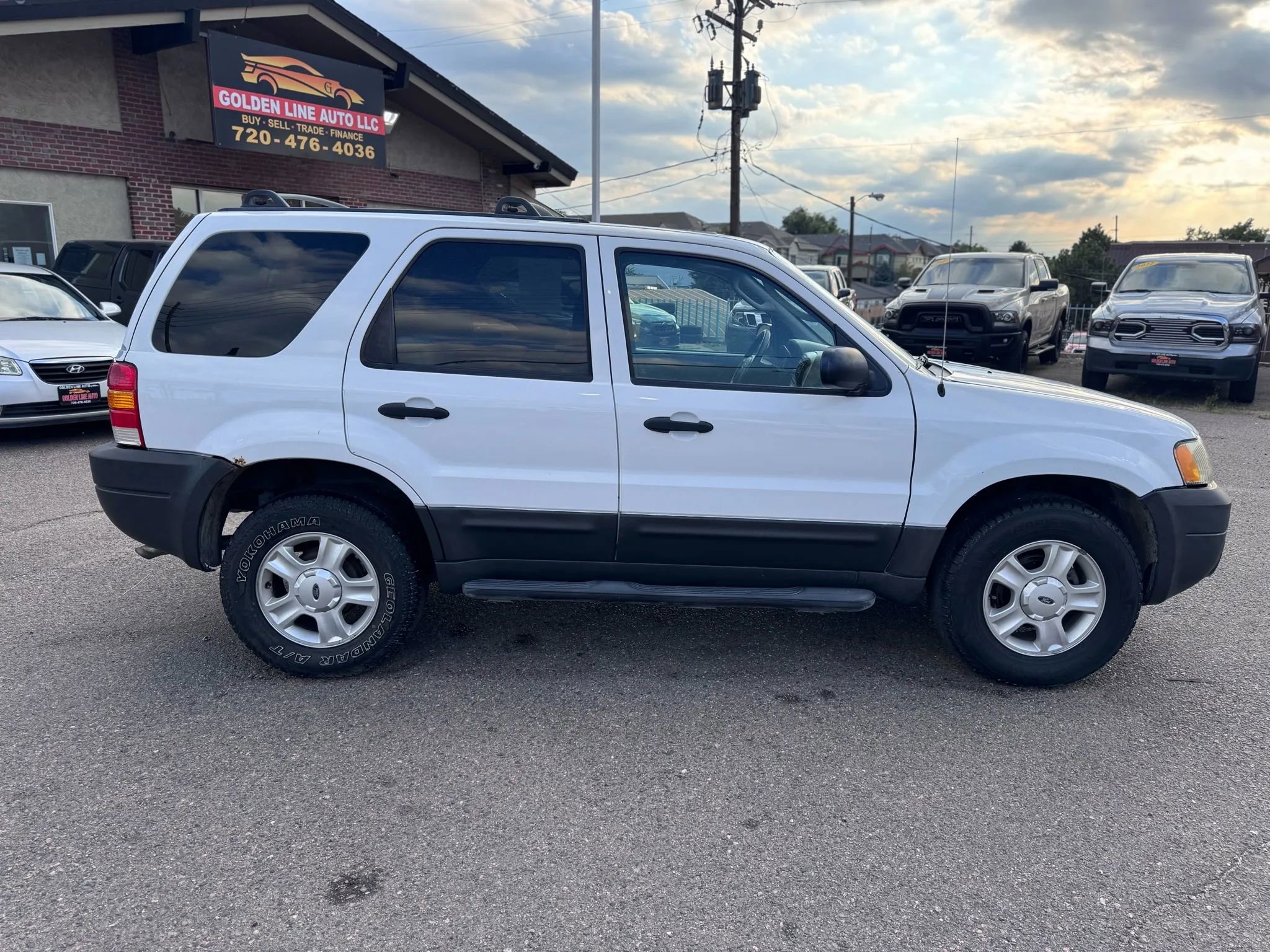 Used 2003 Ford Escape XLT image 9